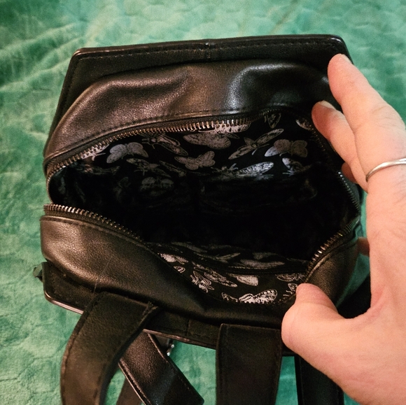 Black Craft Cult coffin backpack - Picture 3 of 3